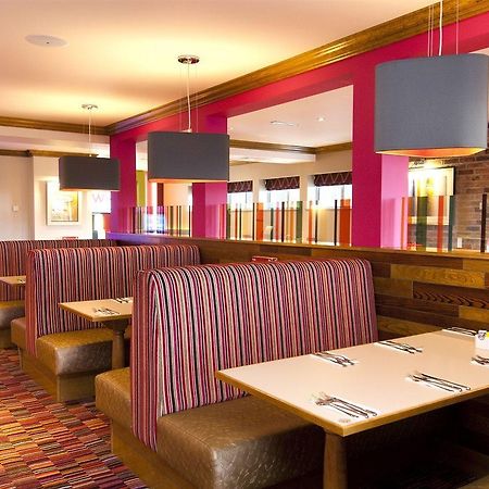Premier Inn Barry Island Экстерьер фото